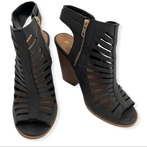 Dolcetta Shoes Dolcetta Black Block Heel Gladiator Sandals Size 9